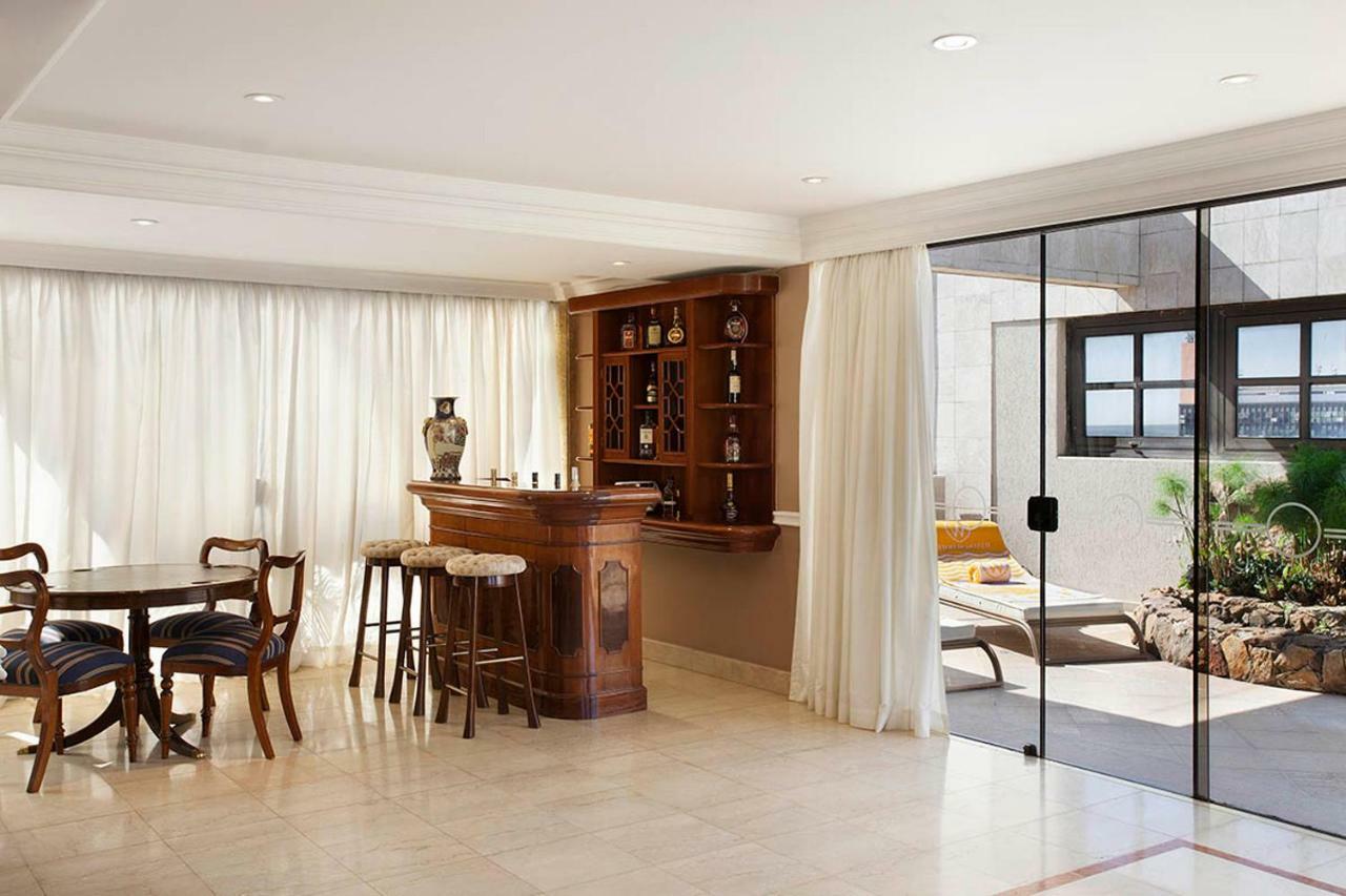 Hotel Windsor Plaza Brasilia Esterno foto A wet bar in a home